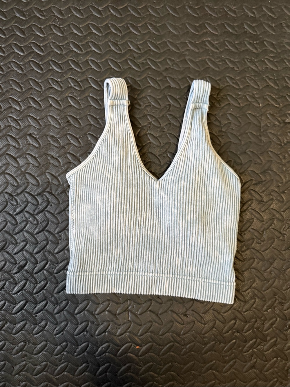 Zenana Outfitters Ribbed V-Neck Crop Tank - Light Gray